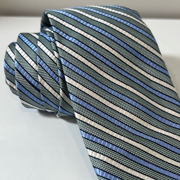 XMI Platinum Modern Slim 100% Silk Elegant Striped Blue and Gray Men's Tie - Picture 3 of 8